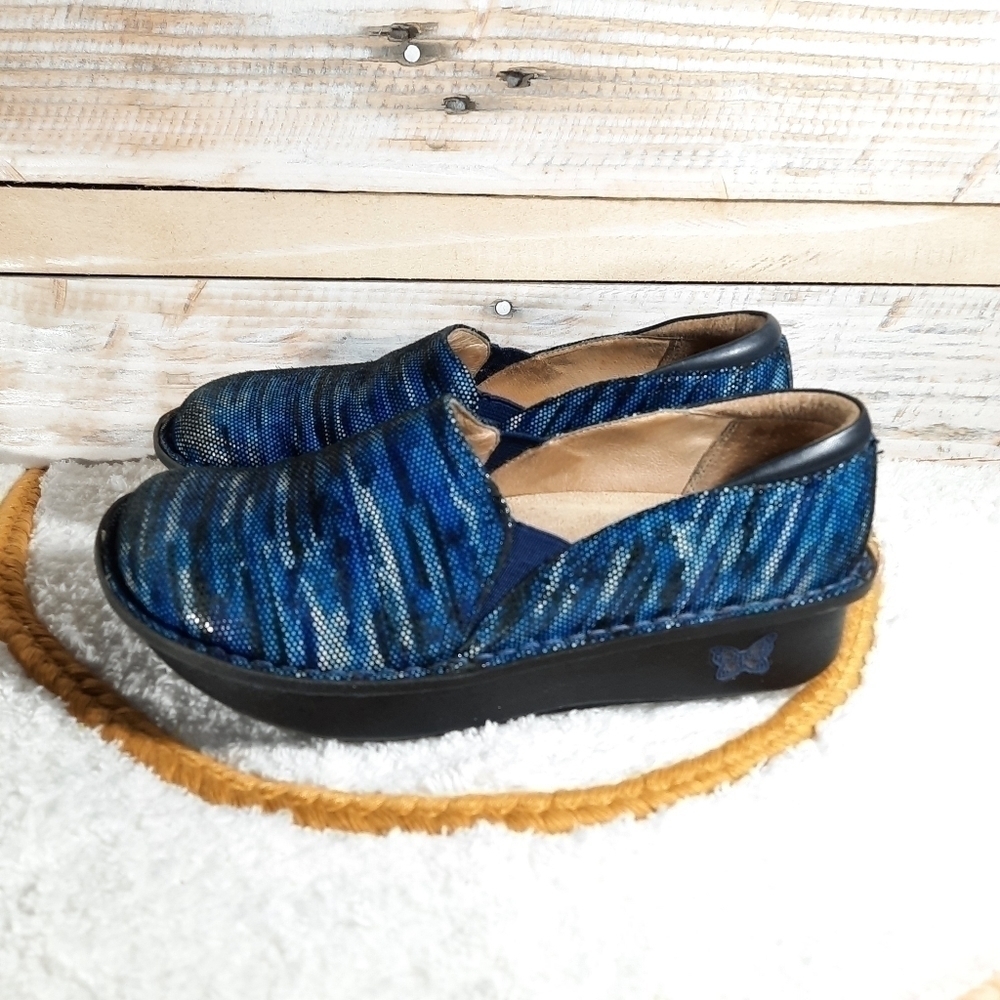 🌟 Alegria Debra wavy navy shoes size 35